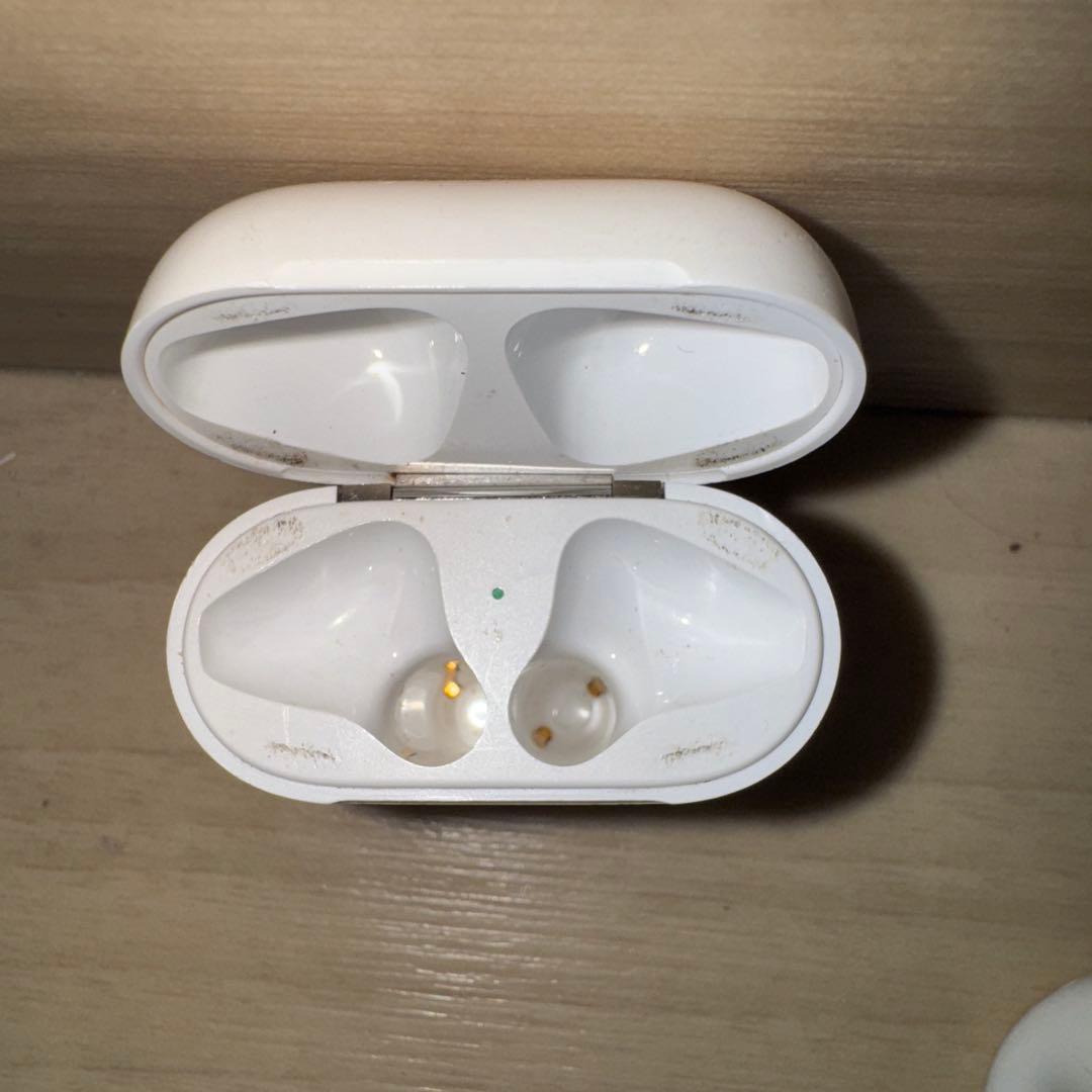 AirPods本体 ホワイト 充電ケース付き 初代