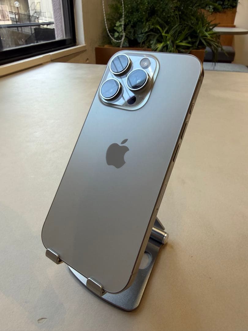 iPhone 16pro 256GB ナチュラルチタニウム