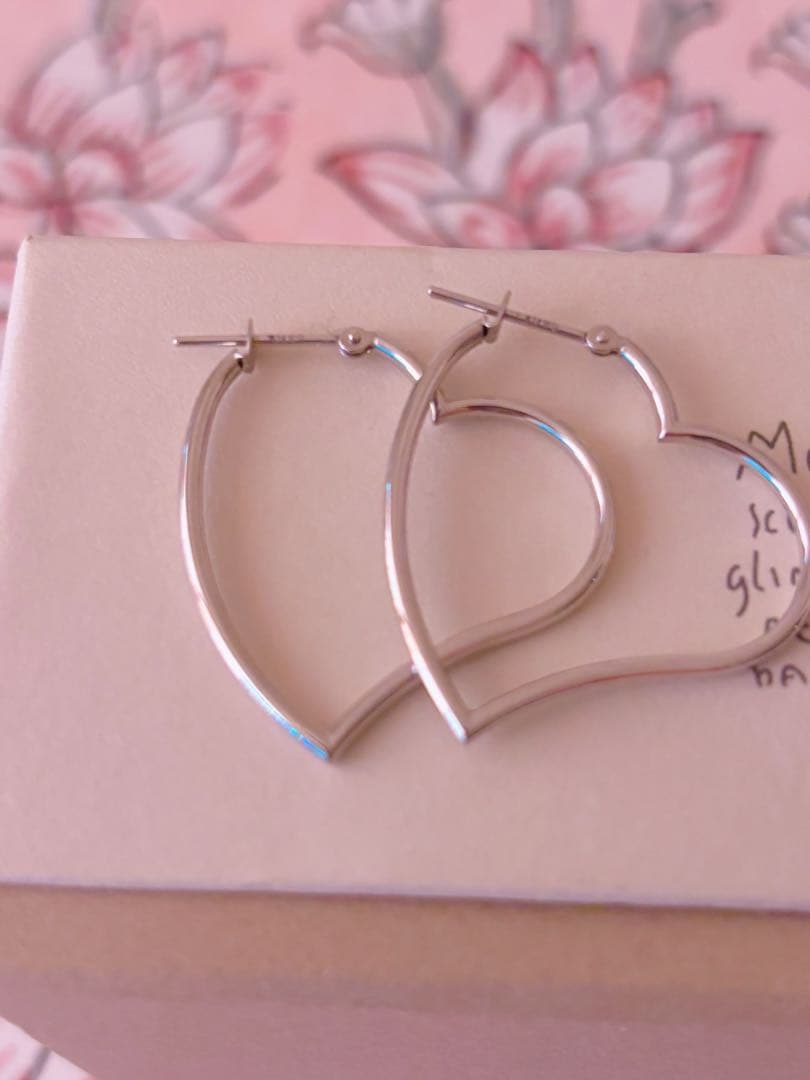 美品K14WG ハートピアス