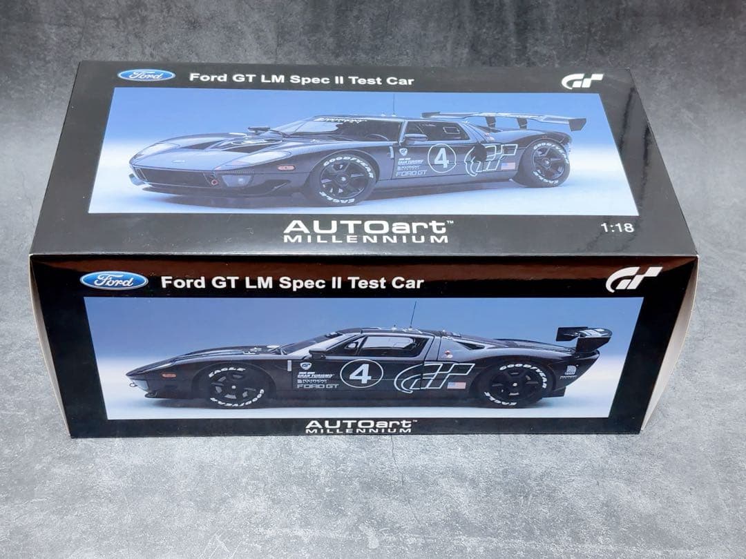 オートアート フォード グランツーリスモ 1/18 FORD GT