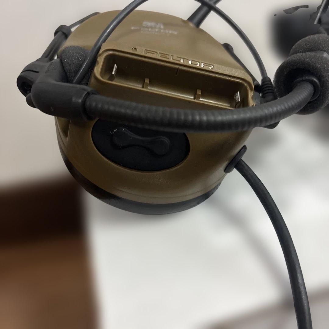 d*d様 未使用品　米軍放出品　実物　PELTOR COMTAC V 送料無料