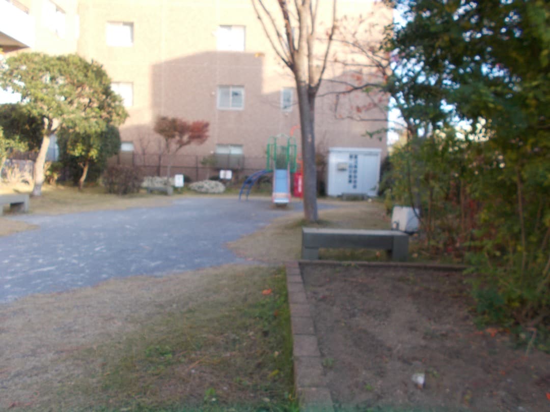 実写⭕️乾電池式【動作確認済】Nikon COOLPIX A10　シルバー