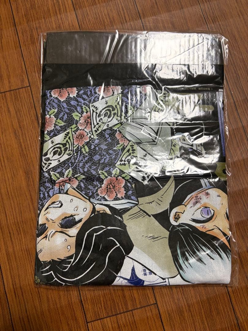 鬼滅の刃連載完結記念　Tシャツ愈史郎&珠代　M