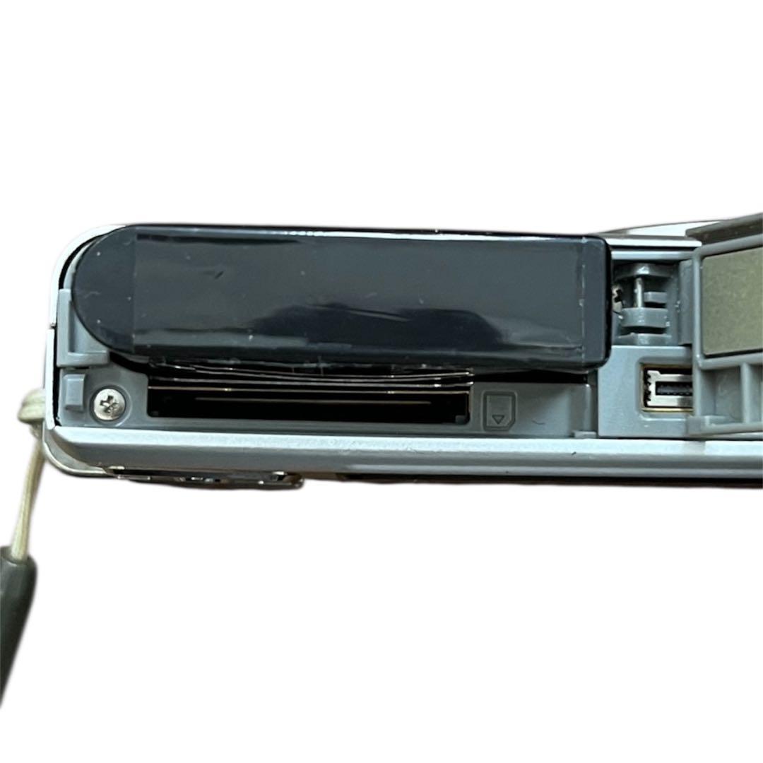 CASIO EXILIM ZOOM EX-Z600 カシオ デジカメ シルバー