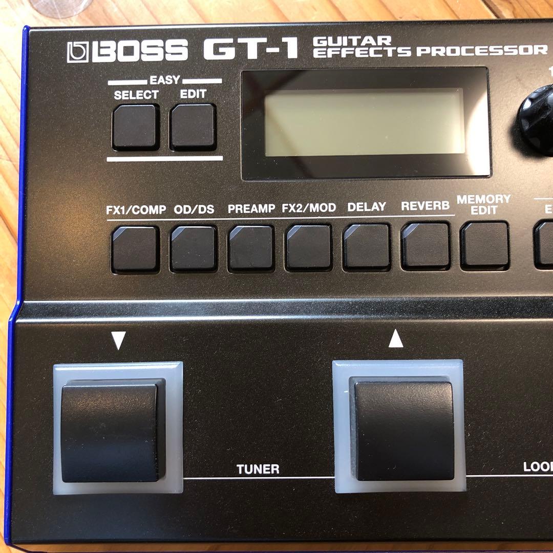 BOSS GT-1 ギターエフェクター　美品！保証期間内！おまけ純正電源付き！