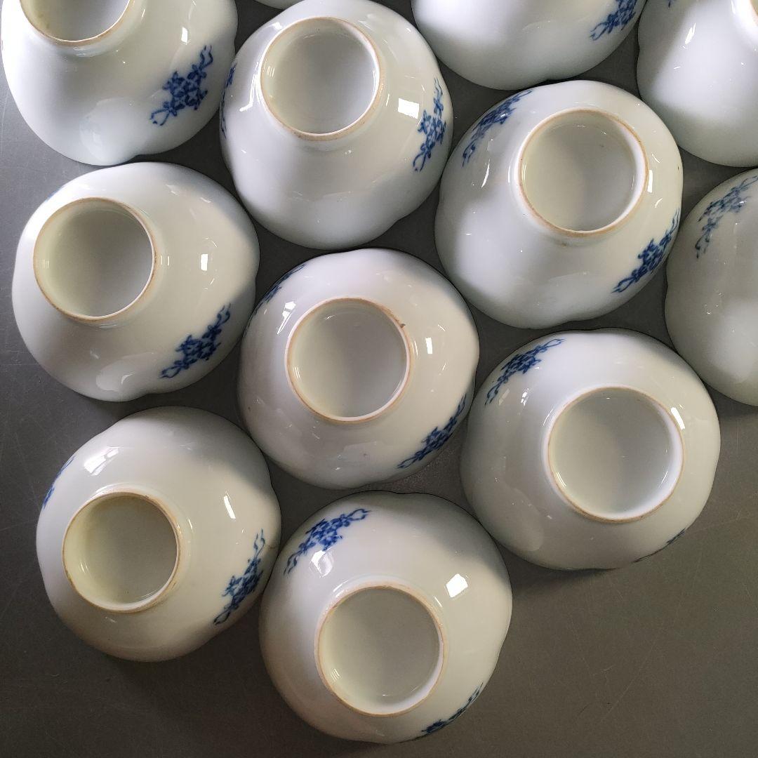 A1258-4/染付唐草文小鉢揃30客/銘々皿/向付/飾鉢/和食器/懐石道具/
