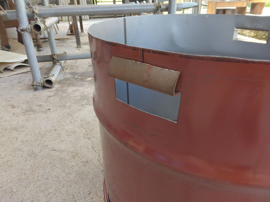 ドラム缶 焼却炉　たき火　キャンプファイアー