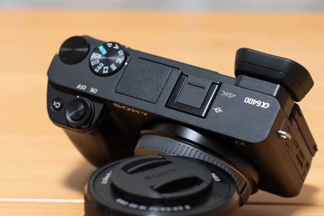 Sony α6400 パワーズームレンズSELP1650付属シャッター3605回