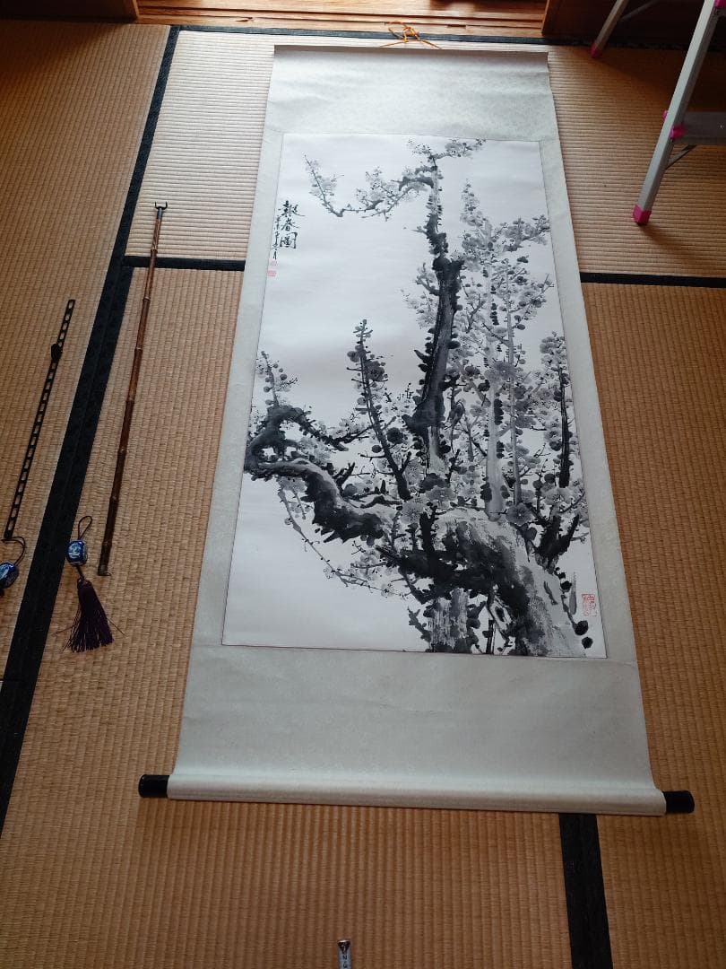 水墨画 掛軸 梅の木 春の景色