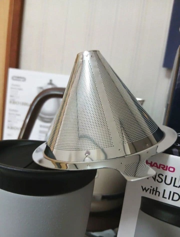 デロンギ 電気ケトル　ハリオ タンブラー　ノリタケ カップ＆ソーサー　ドリッパー