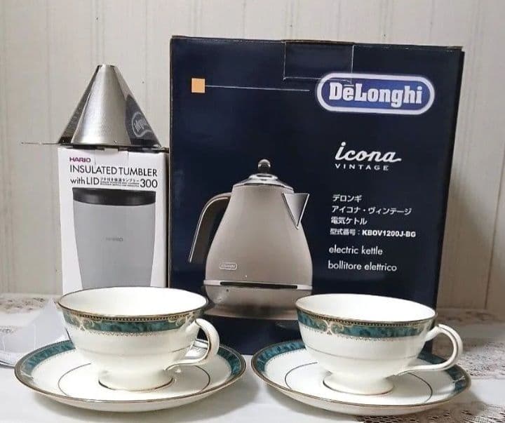 デロンギ 電気ケトル　ハリオ タンブラー　ノリタケ カップ＆ソーサー　ドリッパー