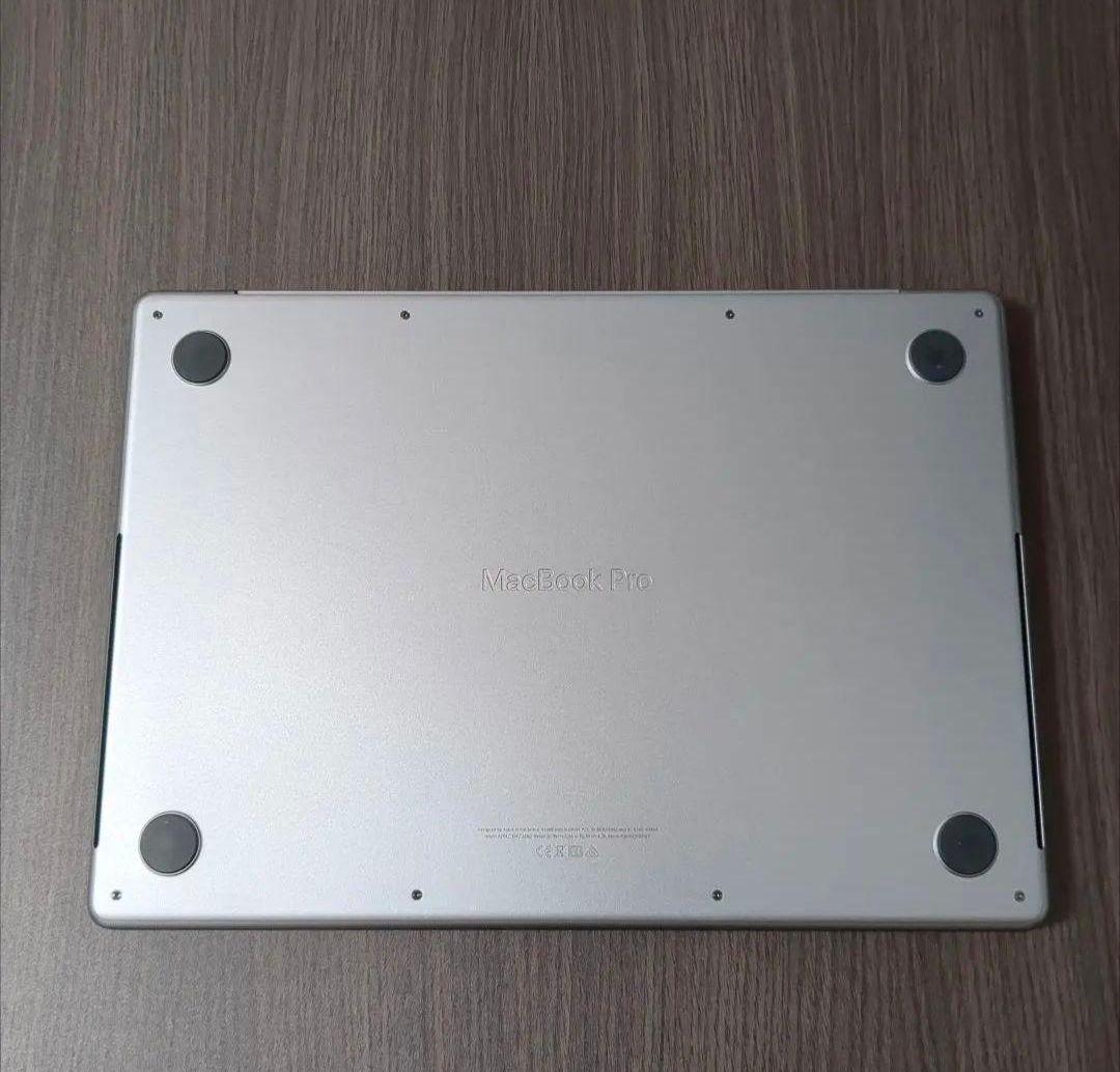 MacBook本体 MacBook Pro M1max 14inch 64GB 2TB