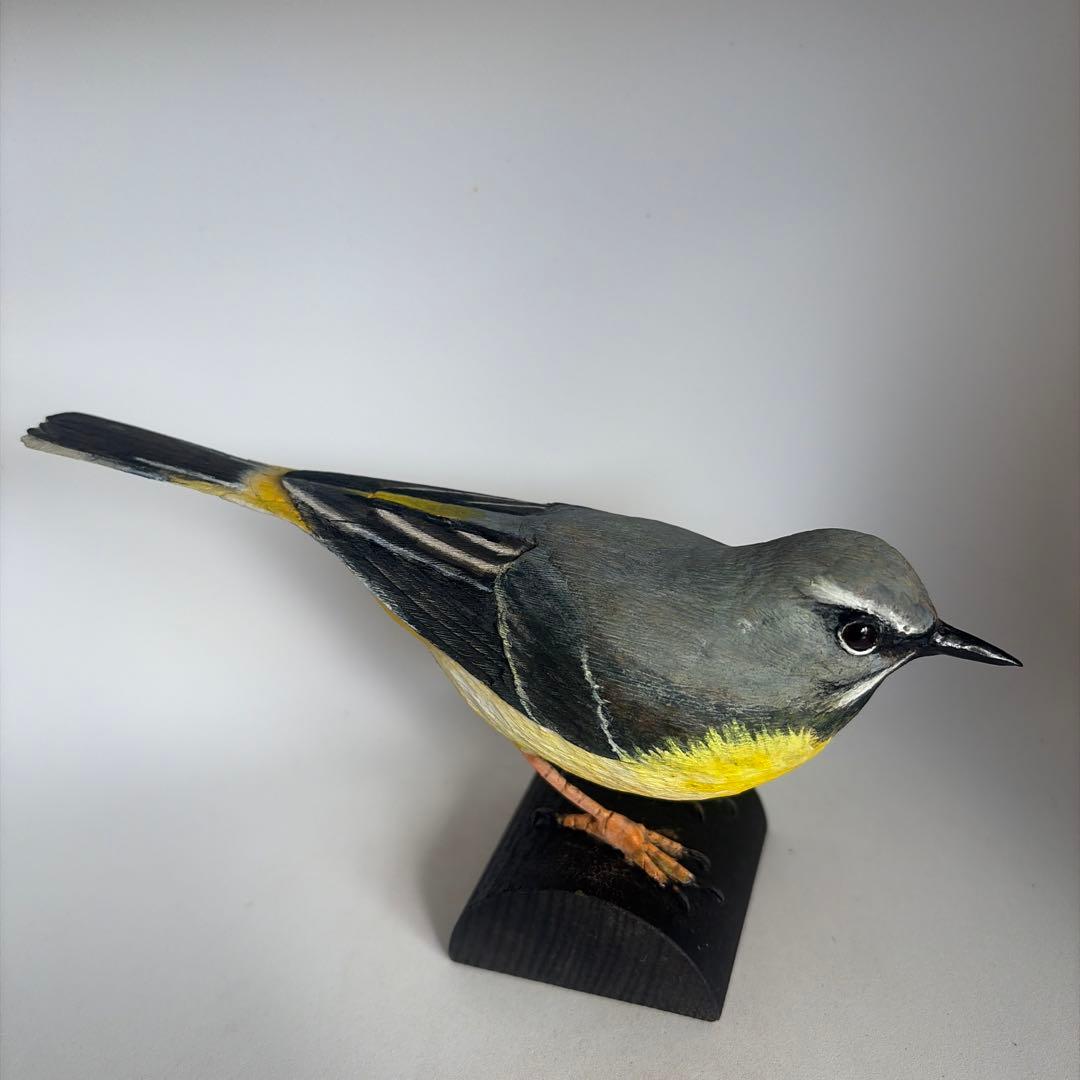 リアルバードカービング　野鳥「キセキレイ 」手彫り　木彫り　ハンドメイド　一点物