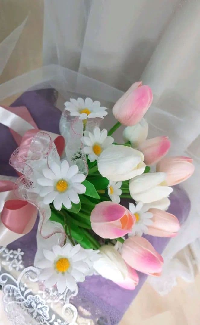 56チューリップとマーガレットのブーケ　結婚式や入学のお祝いに 如何でしょう