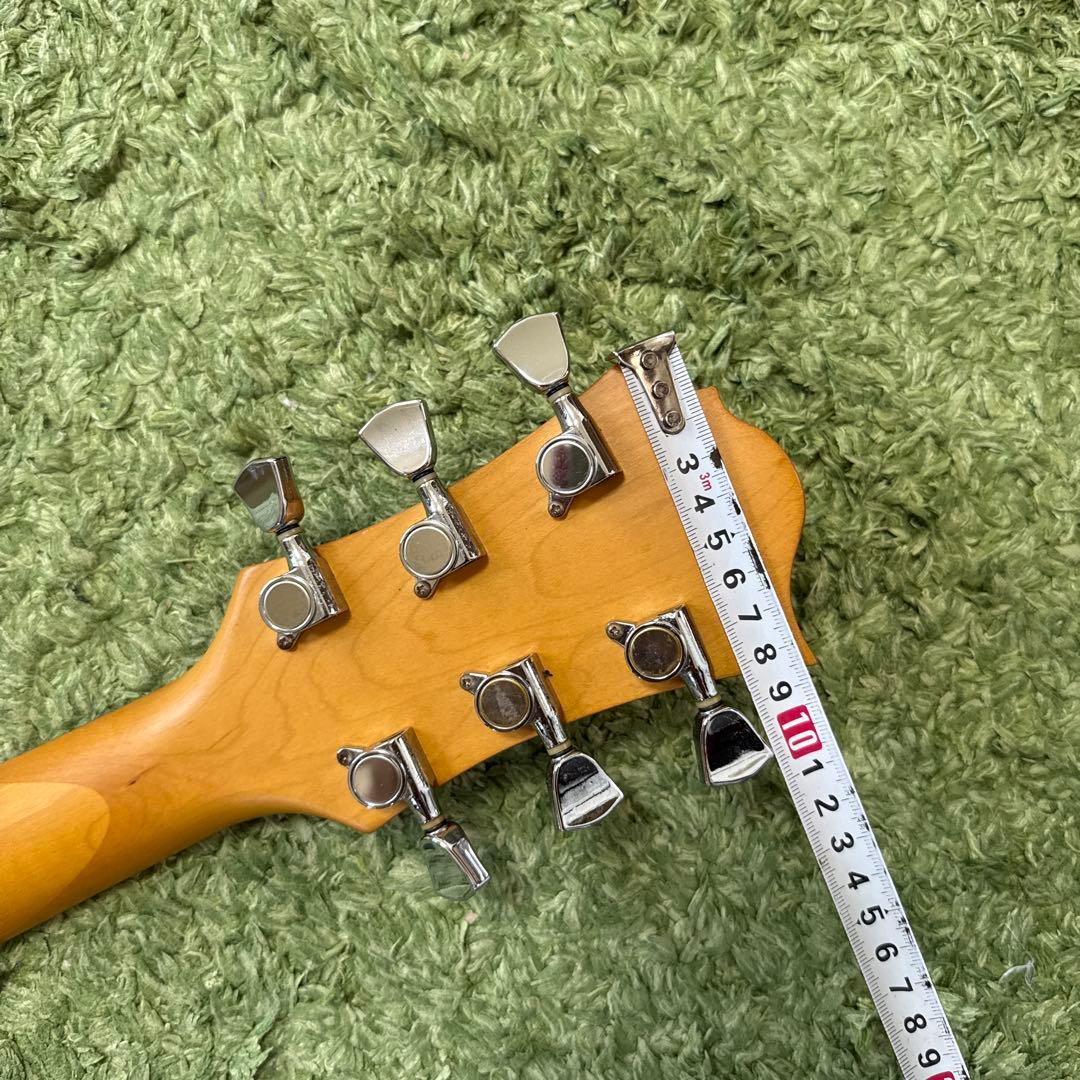 モッキンバード　エレキギター　シルバーグリーン　ケース付き