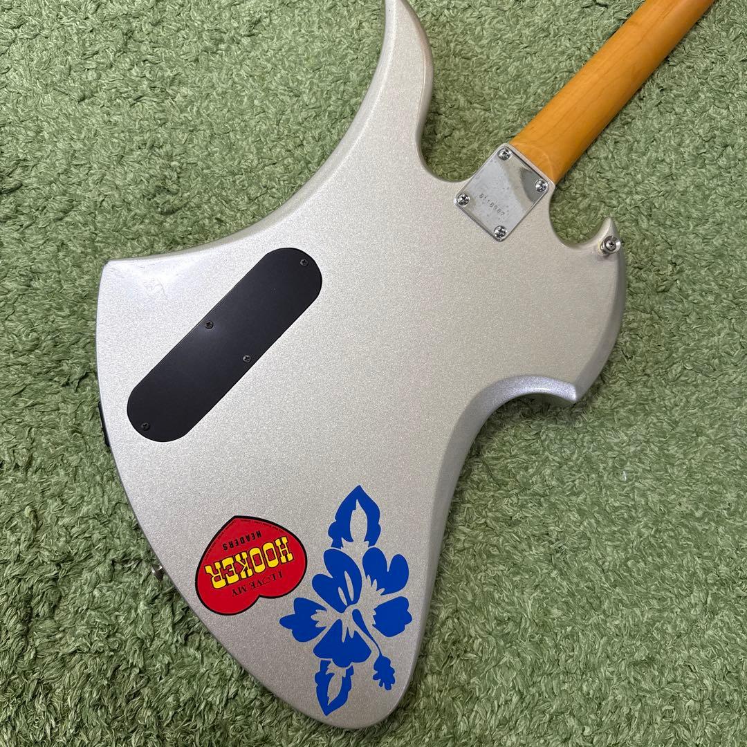 モッキンバード　エレキギター　シルバーグリーン　ケース付き