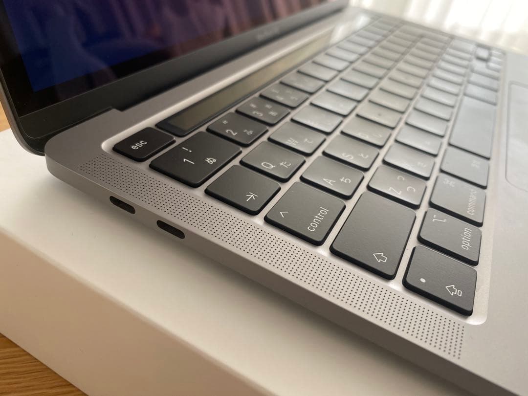 MacBook Pro13 2020 16GB/512GB 本体　スペースグレー