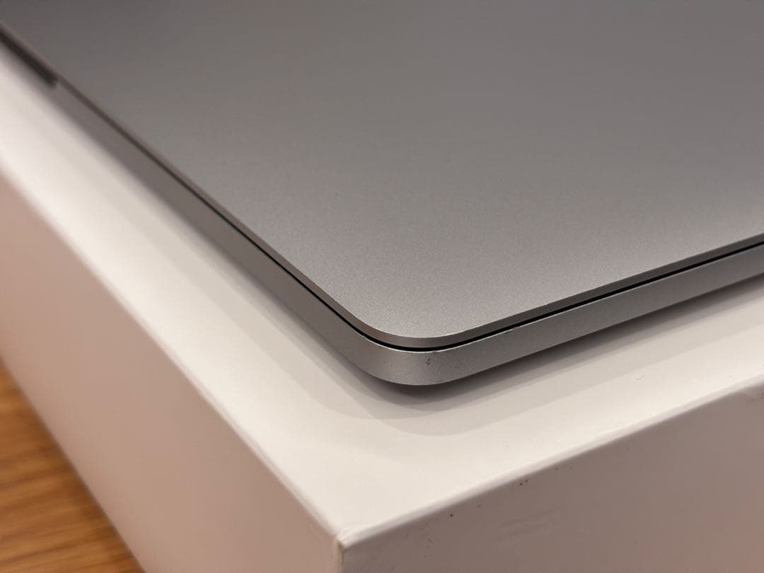 MacBook Pro13 2020 16GB/512GB 本体　スペースグレー
