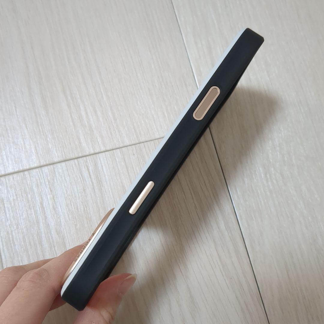 【未使用品】TORRAS　トラス　iPhone17ProMax用スタンドケース