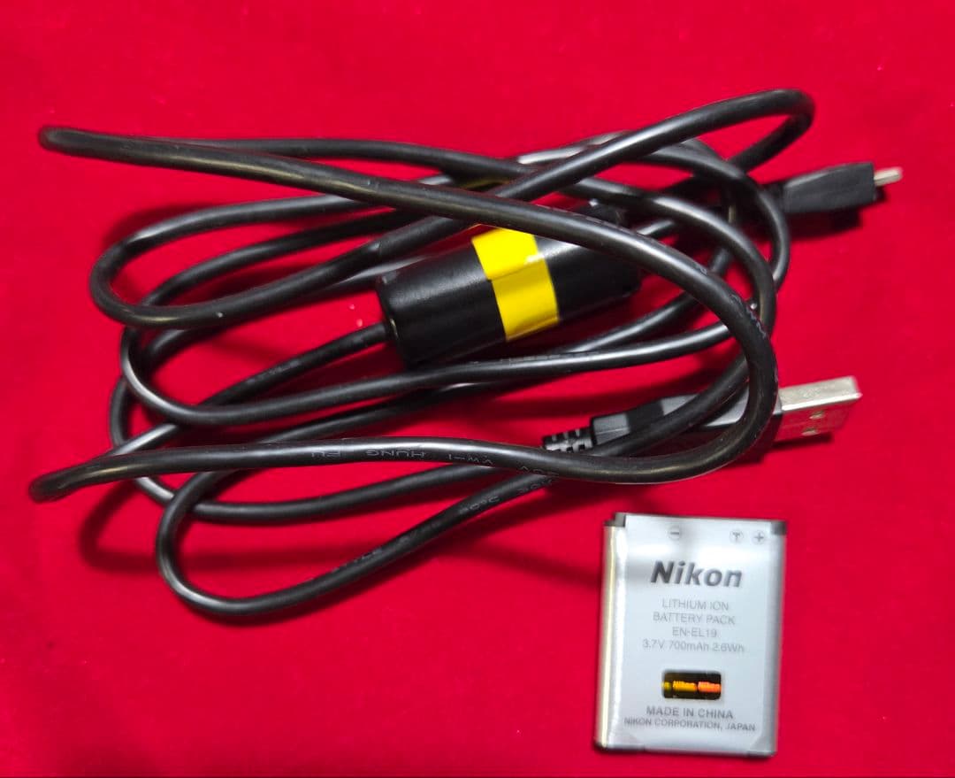 Nikon COOLPIXS3300 シルバー