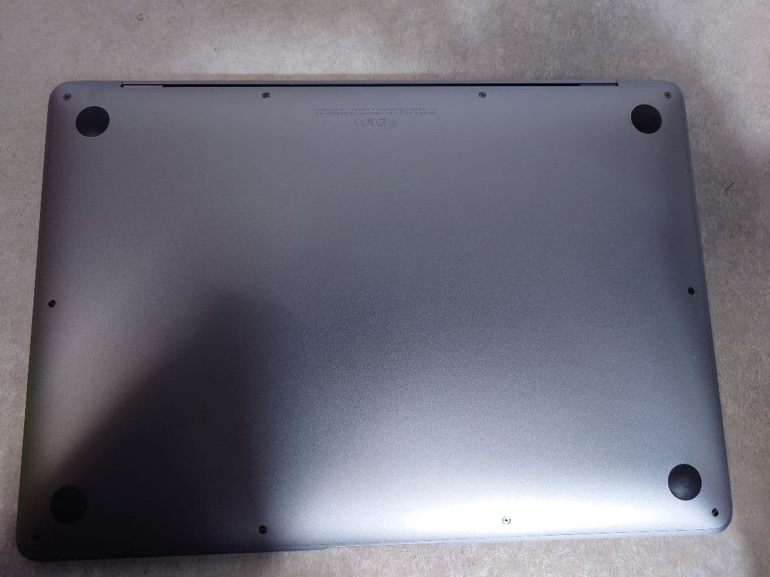 【美品】MacBookAir 2020 M1 8GB 256GB 本体