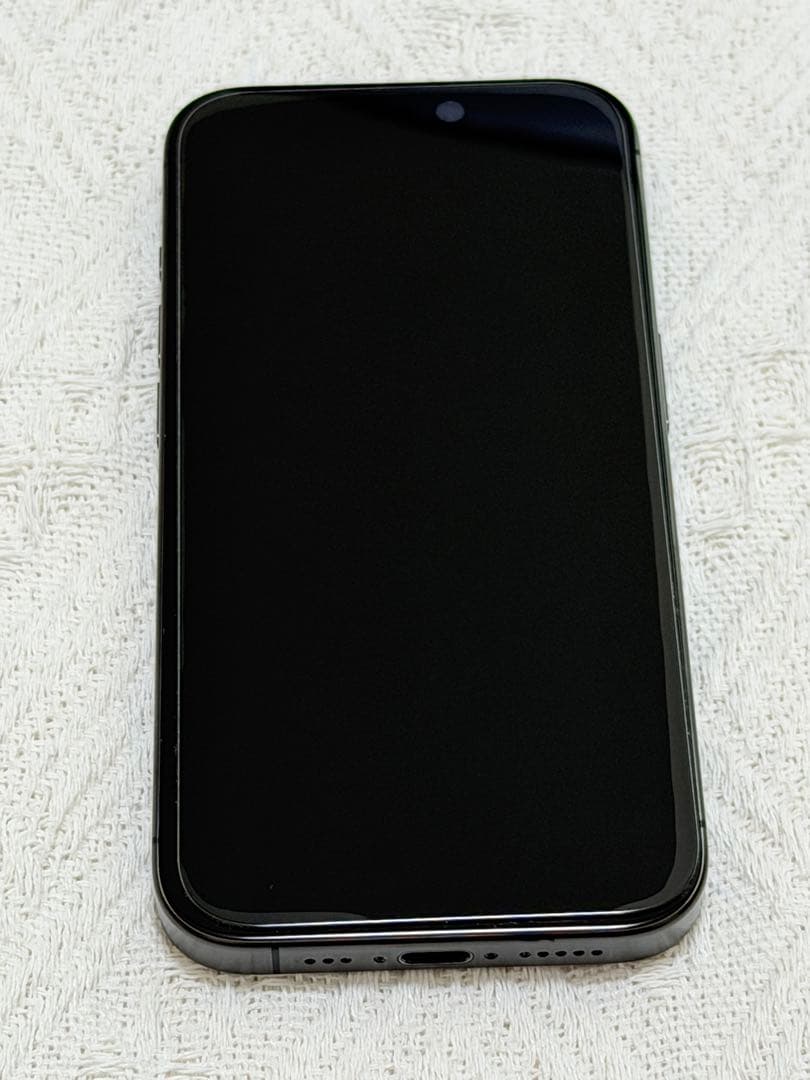 美品　セット品！　iPhone 15 pro 128GB ブラック