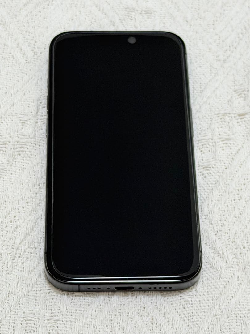 美品　セット品！　iPhone 15 pro 128GB ブラック