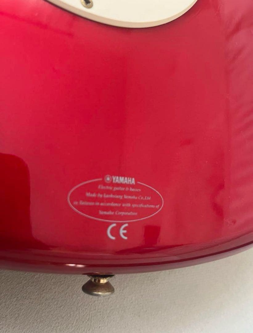 Yamaha SGV700 レッドエレキギター