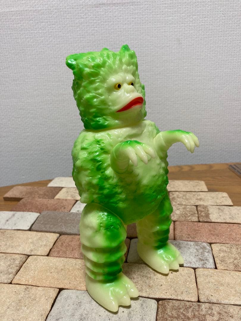 ブルマァク復刻ガラモン 蓄光