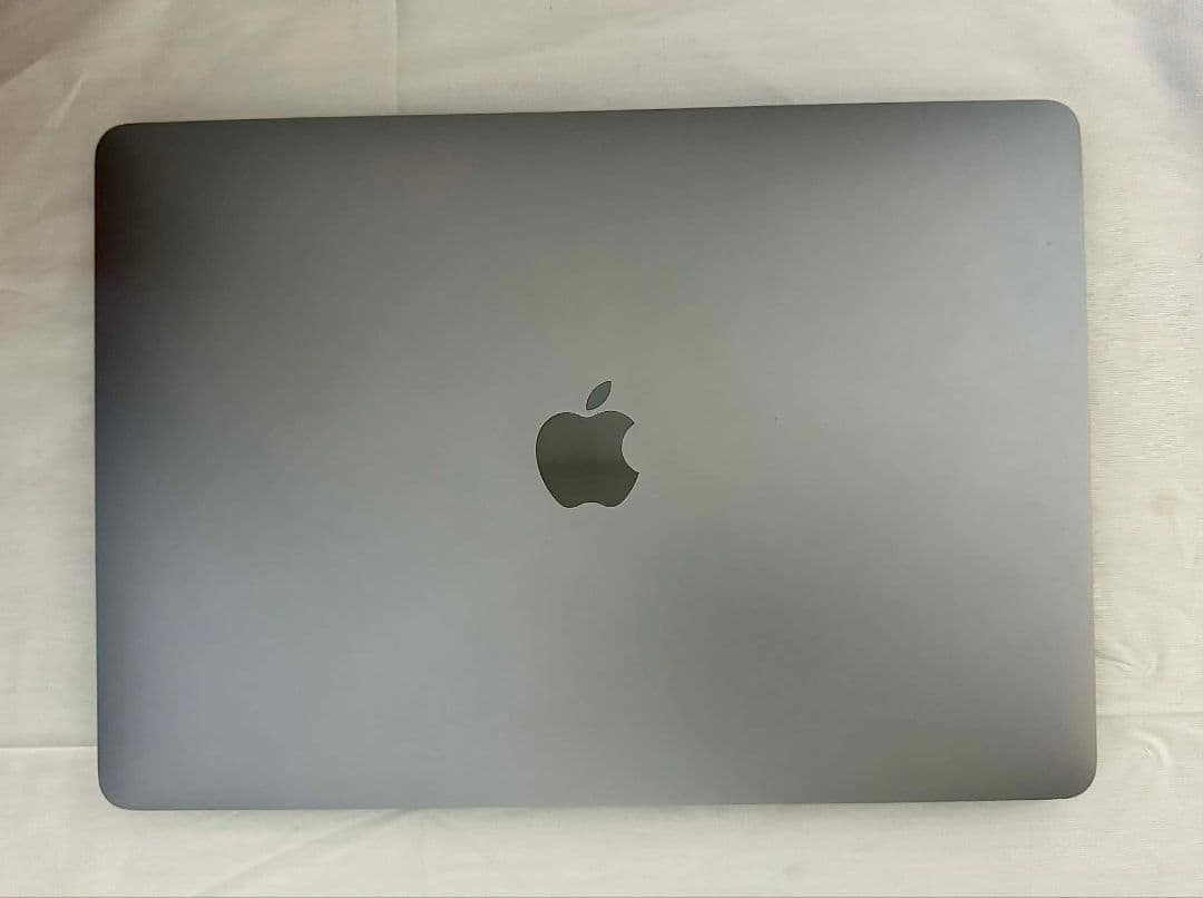 美品 MacBookAirM1 8GB 256GB シルバー バッテリ容量82%