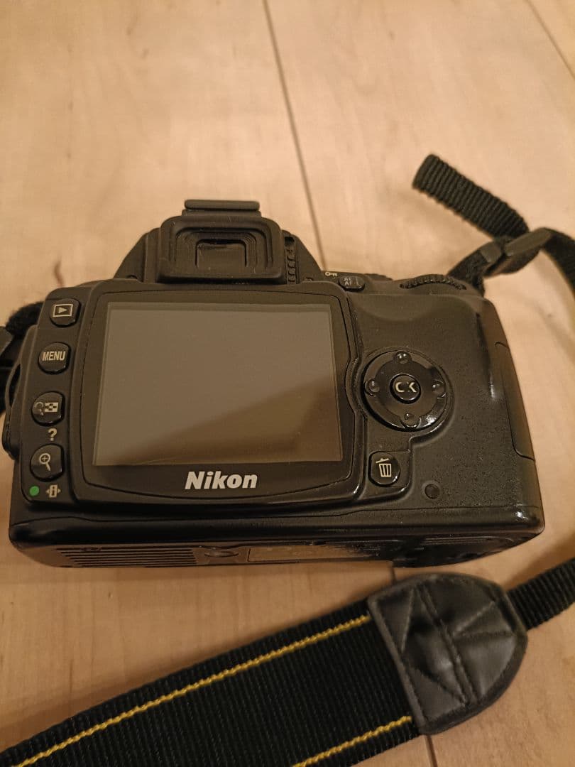 らいちNikon D40 デジタル一眼レフカメラ 本体