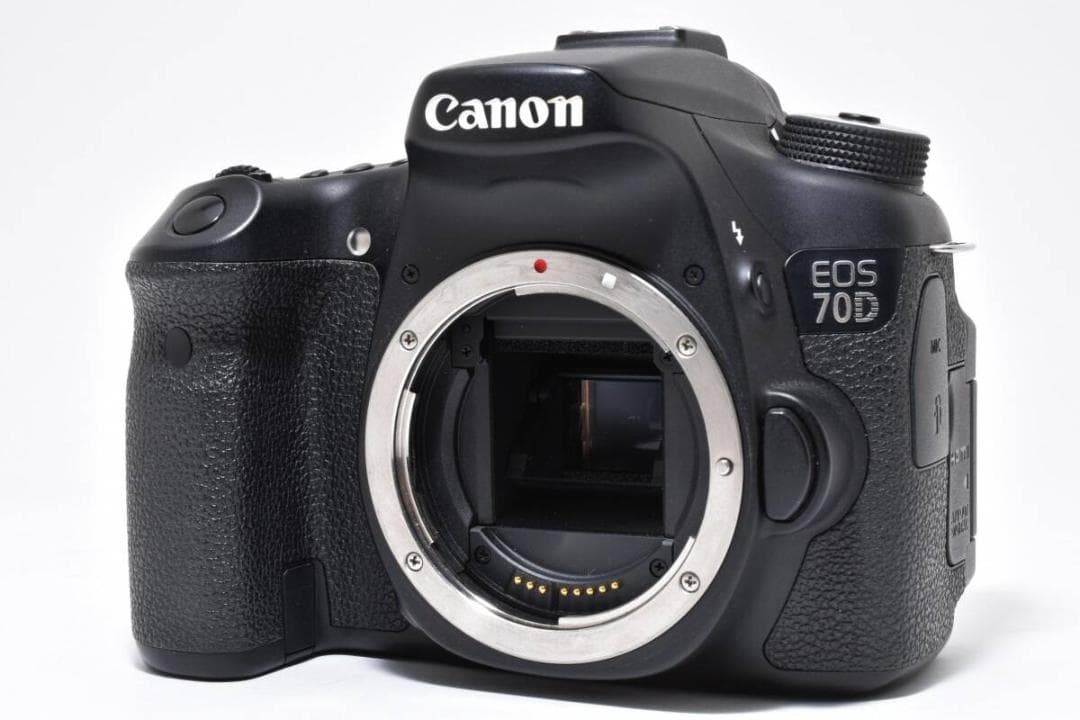 【美品】Canon EOS 70D ボディ ★シャッター回数 9,685回★