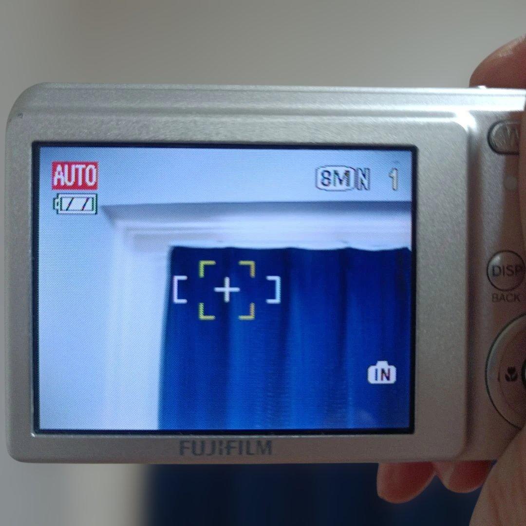 デジタルカメラ FUJIFILM FinePix J10