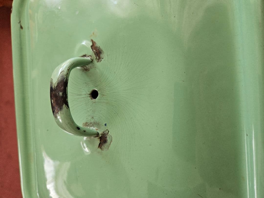 イギリスアンティークホーローブレッド缶