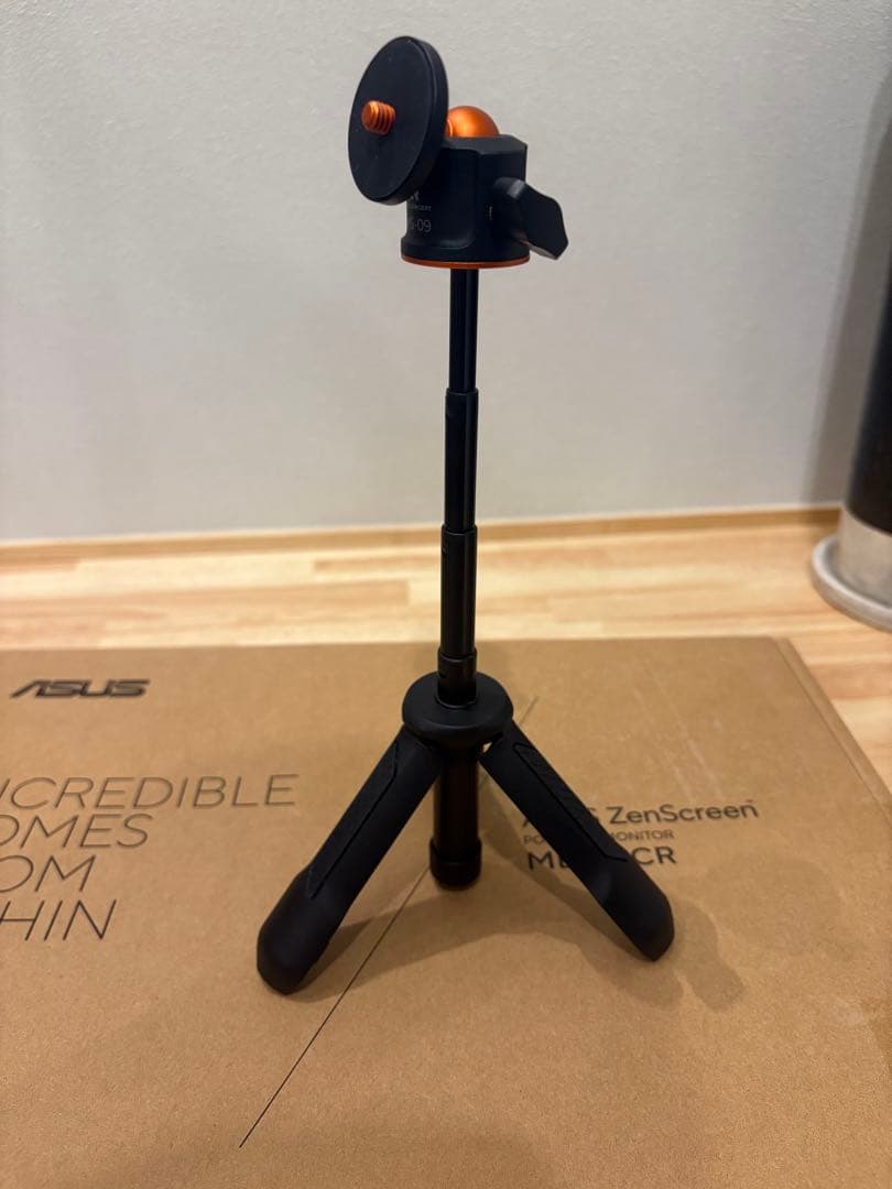 ASUS ZenScreen MB166CR ポータブルモニター