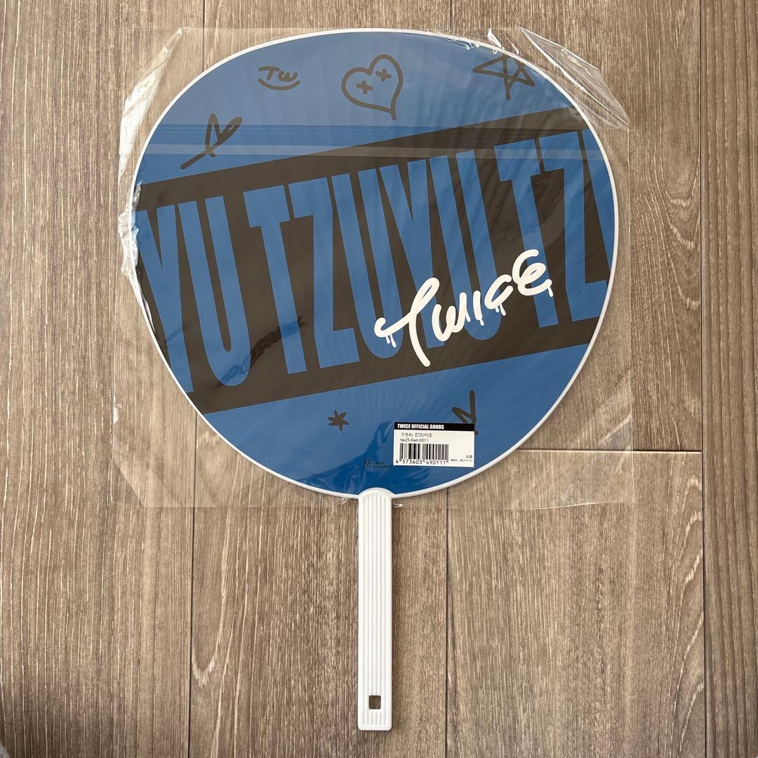 YM-1433 TWICE 新品 オフィシャルグッズ グッズ うちわ