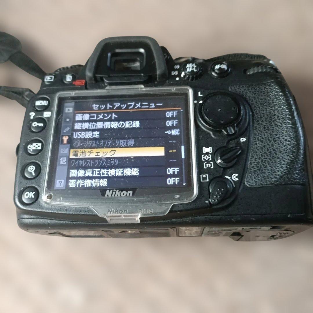 Nikon D300 デジタル一眼レフカメラ 本体 ＋ MC36