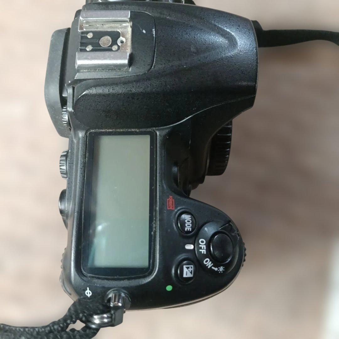 Nikon D300 デジタル一眼レフカメラ 本体 ＋ MC36