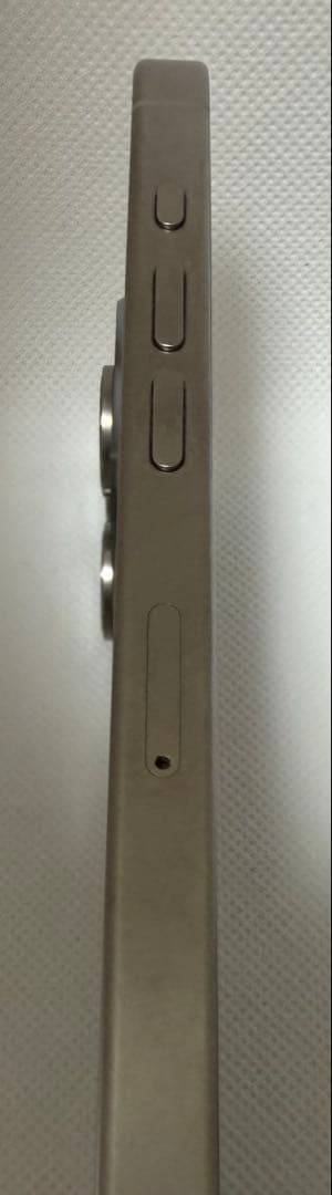 【美品】iPhone15 pro 128GB ナチュラルチタ バッテリー90%