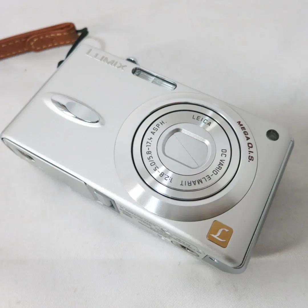 Panasonic LUMIX DMC-FX8　シルバー コンデジ 動作品