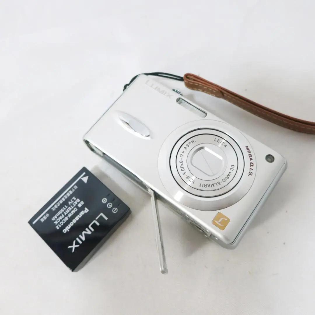 Panasonic LUMIX DMC-FX8　シルバー コンデジ 動作品
