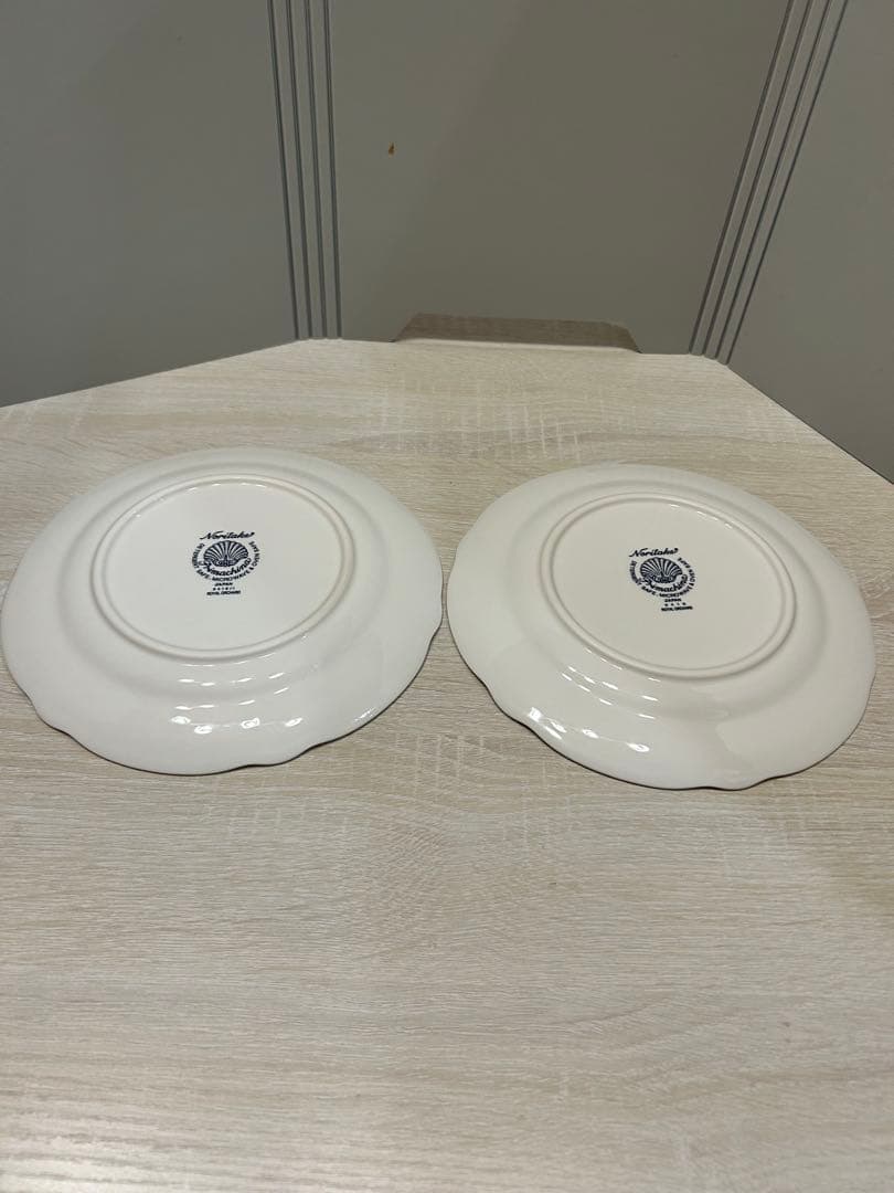 ノリタケ　ロイヤルオーチャード　絵変りティータイムペアセット