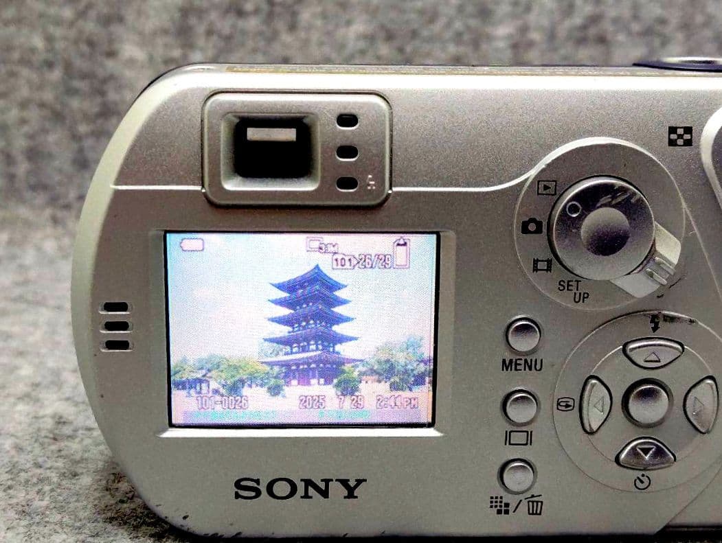 デジタルカメラ SONY Cyber-shot DSC P32