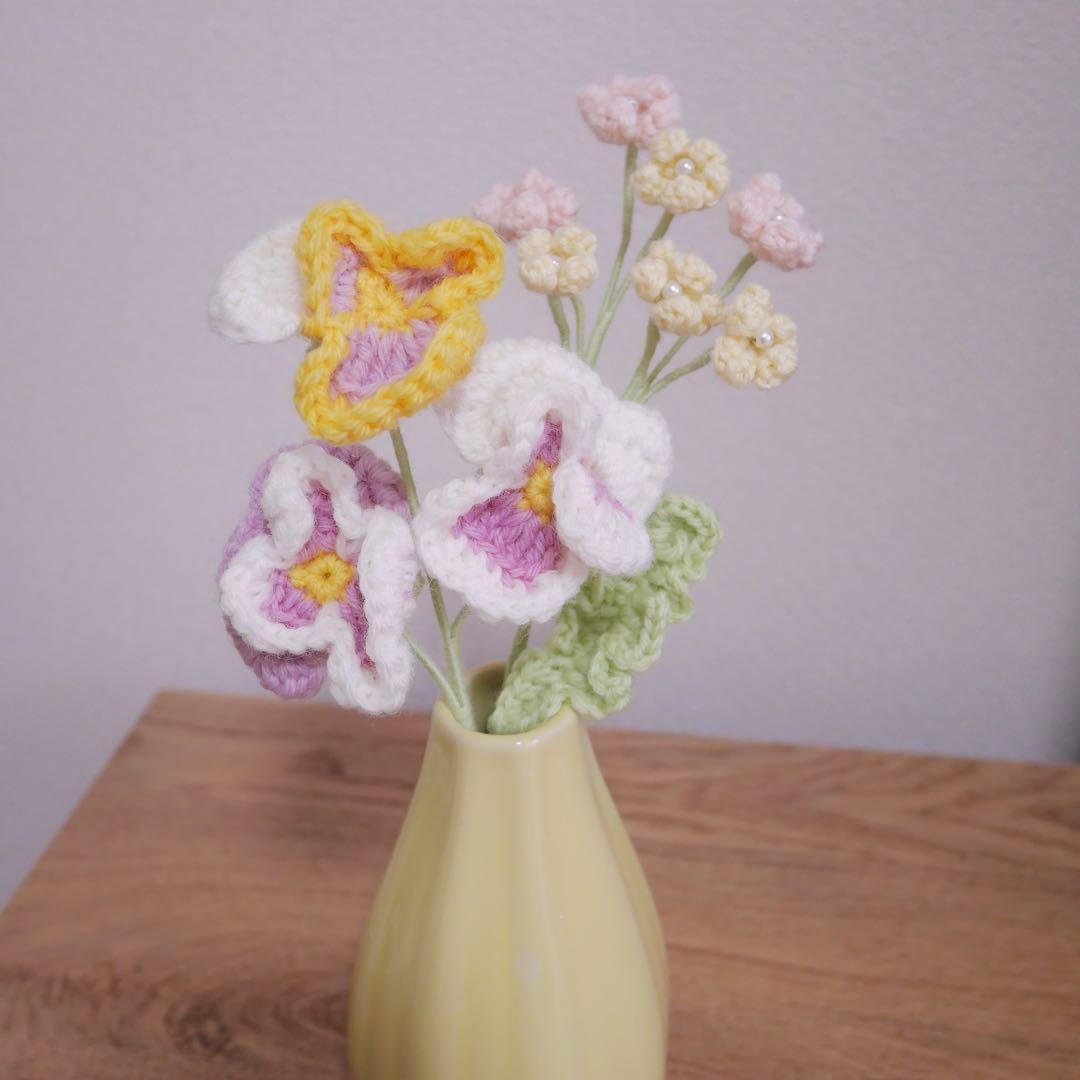 【パンジー】　枯れない花束 あみぐるみ プレゼント 誕生日 かぎ編み 毛糸の花