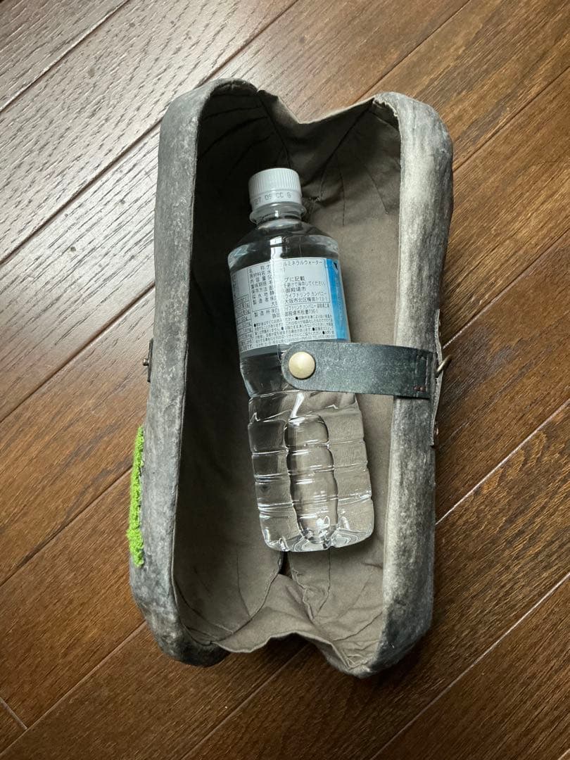 フェイク石バッグ 苔刺繍　カルトナージュ　ジブリ　一点もの　作家ものクラッチ