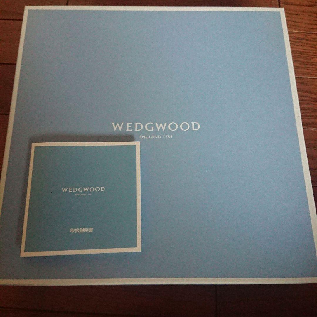 ウェッジウッド ワイルドストロベリー ペタルトレイ