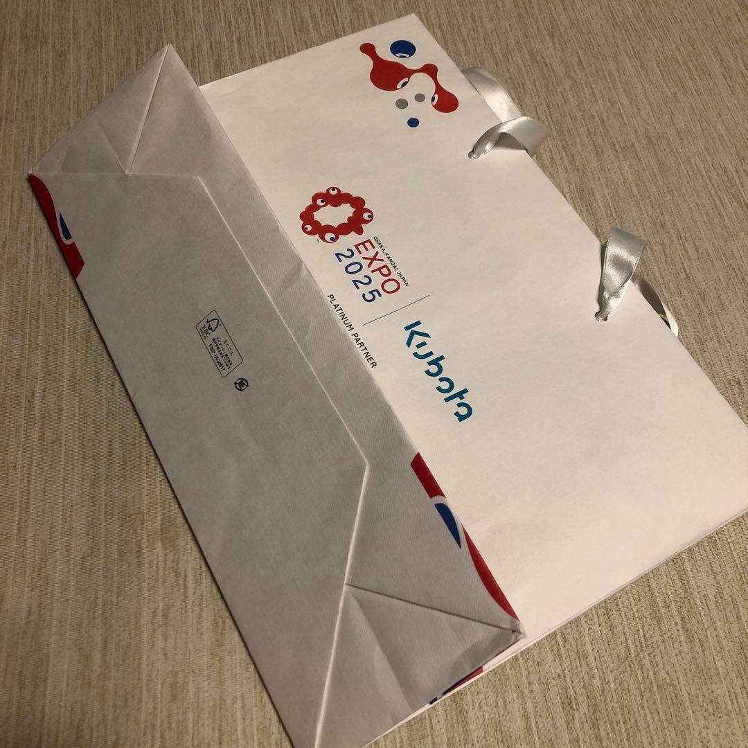 お値下げ、大阪関西万博 未来の都市パビリオン 非売品ピンバッジ、ショッパー