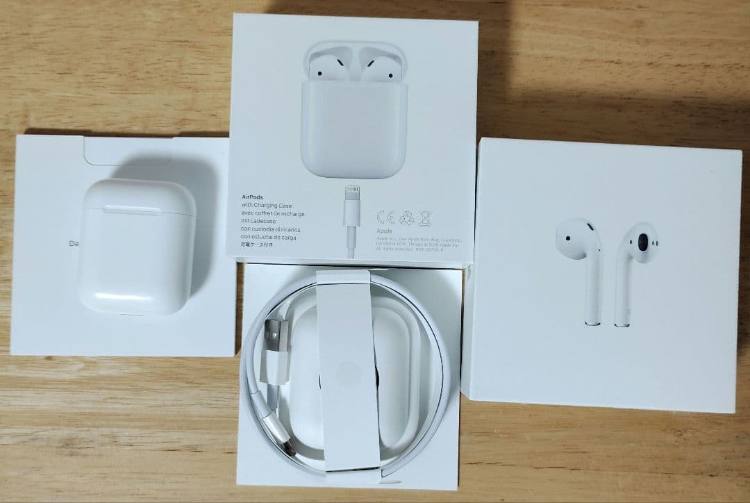 イヤホン AirPods with charging Case