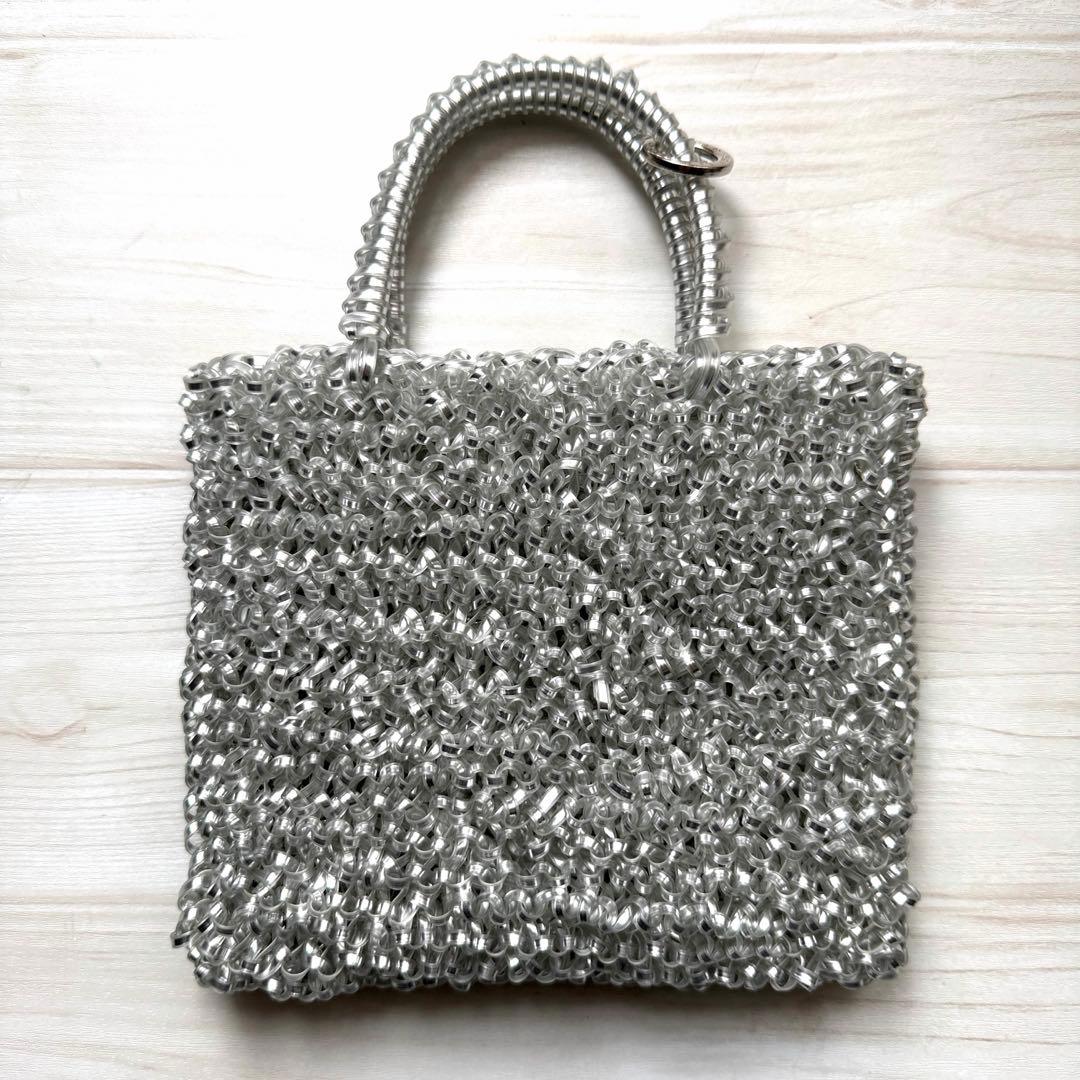 専用商品☆キラキラショルダーバッグ☆フロストシルバー☆取り外し可能なチェーン付き