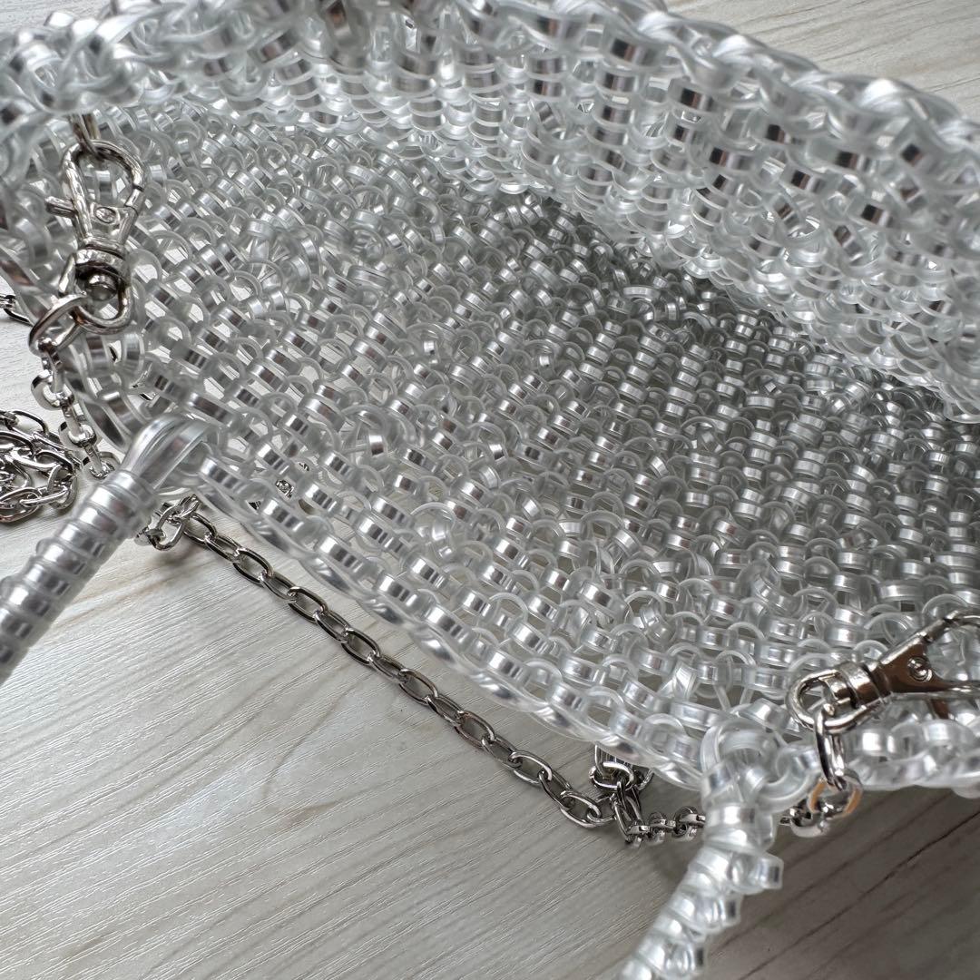 専用商品☆キラキラショルダーバッグ☆フロストシルバー☆取り外し可能なチェーン付き